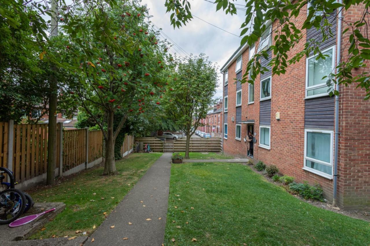 Hanifa Place Leeds  Eksteriør bilde